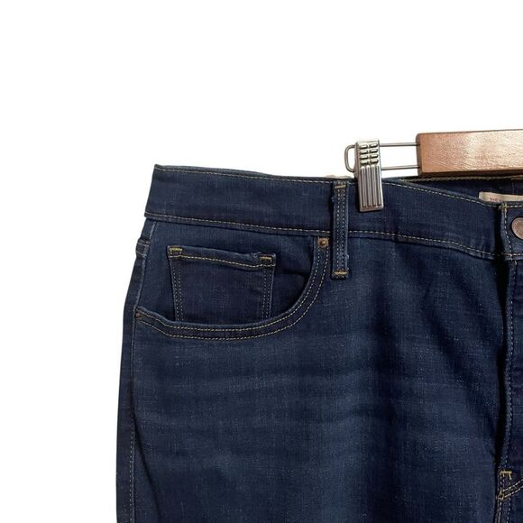 Levi's 315 Shaping Bootcut Jeans Dark Wash Size 22W NWT - Picture 2 of 6